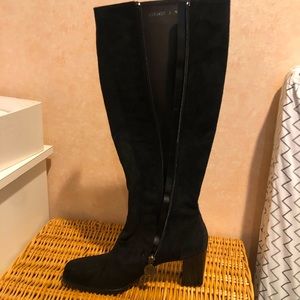 Donald Pliner black suede chunky heel riding boots - size 8
